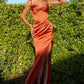 Fitted Dress With A Sweetheart Neckline And Thin Straps