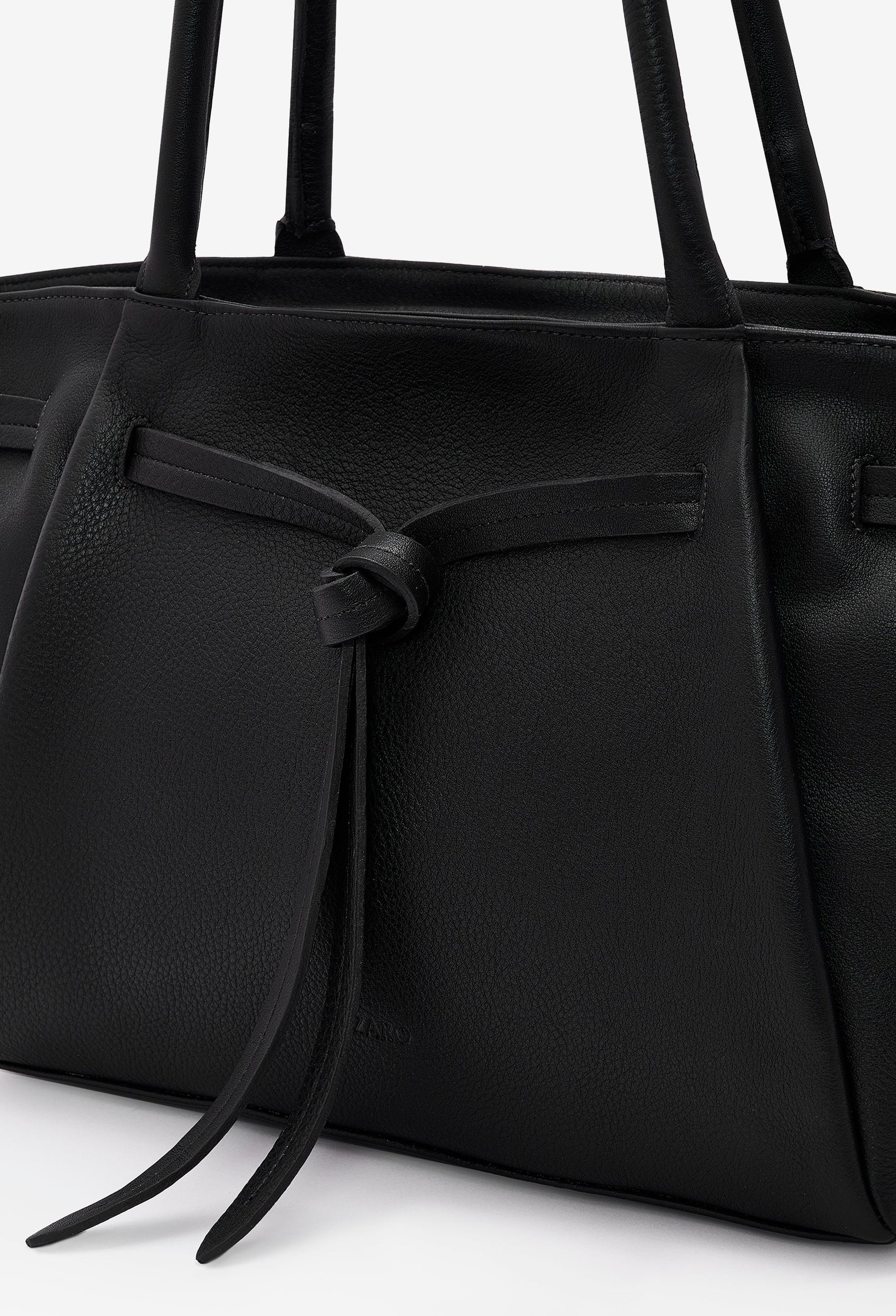 Warmi Large Black Leather Carryall Bag